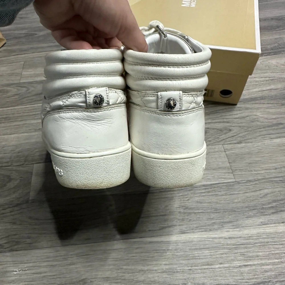 Michael Kors Paige Quilted High Top Sneaker Leather Optic White 9 - Picture 3 of 6